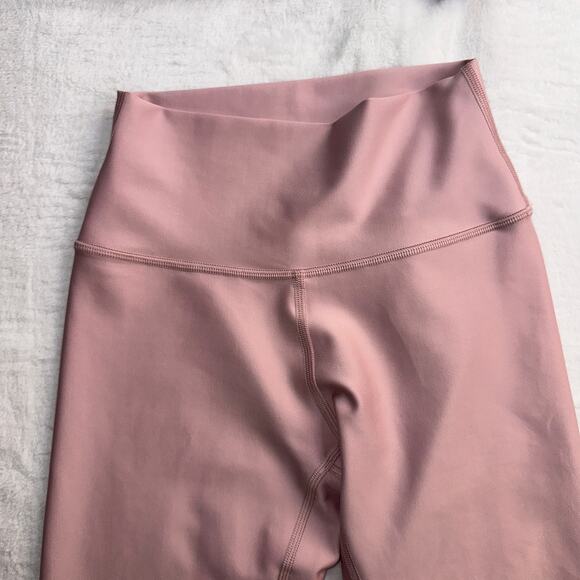 Alo Yoga Airlift Intrigue Bra and 7/8 High-Waist Airlift Legging Ballet Pink XS - Picture 10 of 15